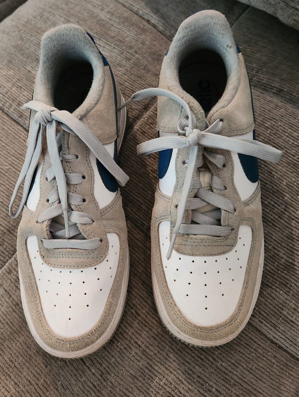 Nike Kids Nike AF1 Low-Top Sneakers in Gray, White & Blue